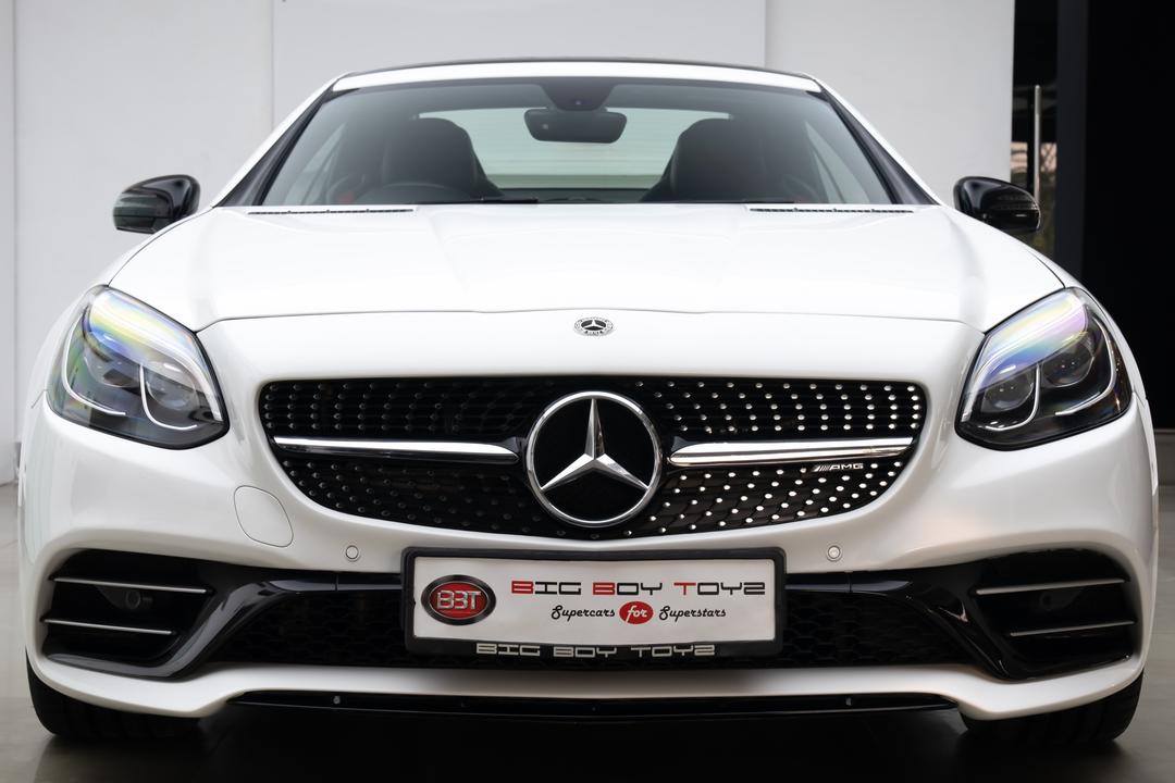 Mercedes Benz SLC 43 AMG 