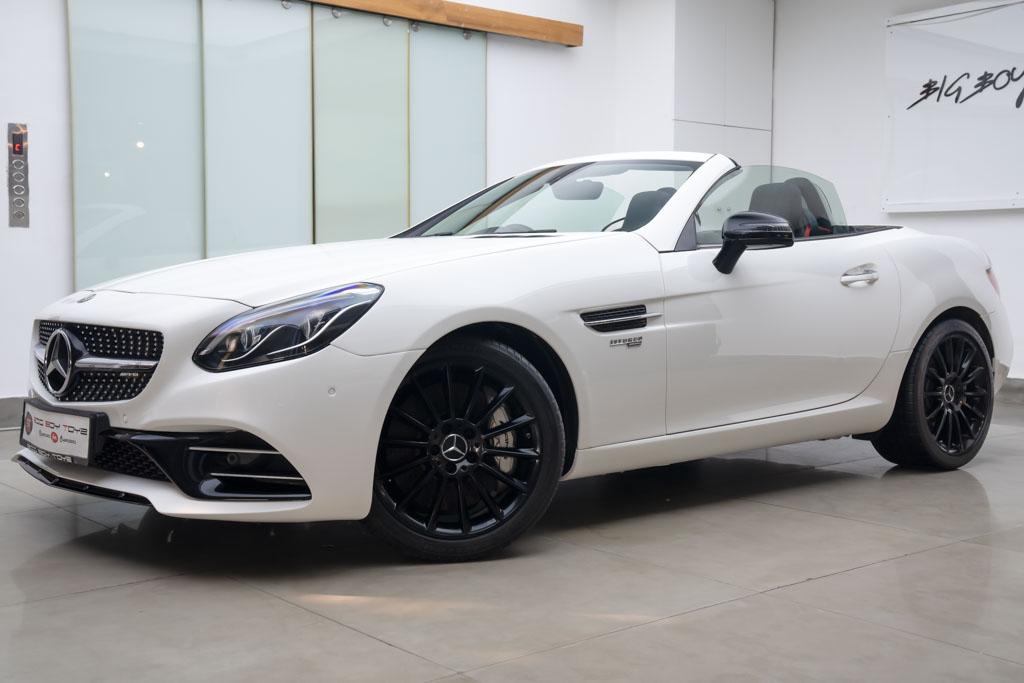 Mercedes Benz SLC 43 AMG 