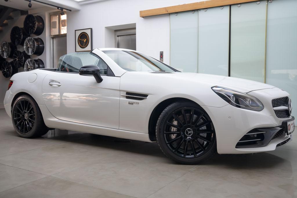 Mercedes Benz SLC 43 AMG 