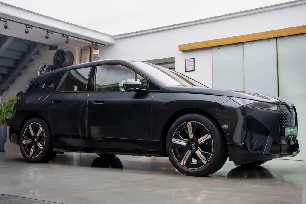 BMW IX XDRIVE40