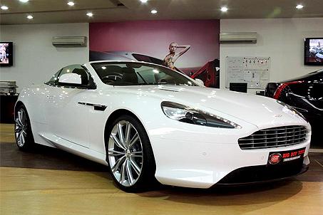 Aston martin Virage